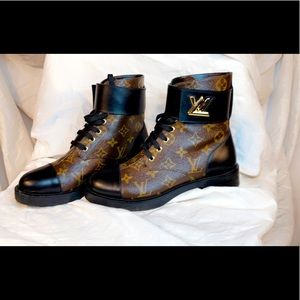 Louis Vuitton Wonderland Flat Ranger
